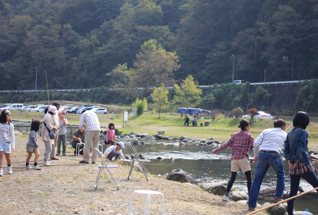 トレカーサ感謝祭マス釣り