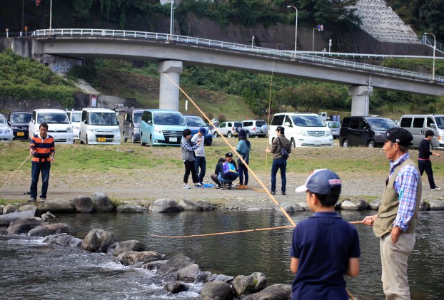 トレカーサ感謝祭マス釣り